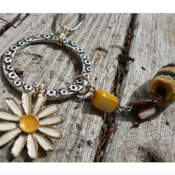 3x35$ 🐿 🍁 CREATION - Daisy short necklace ruban beads pompom - Yellow brown - Picture 2 of 5